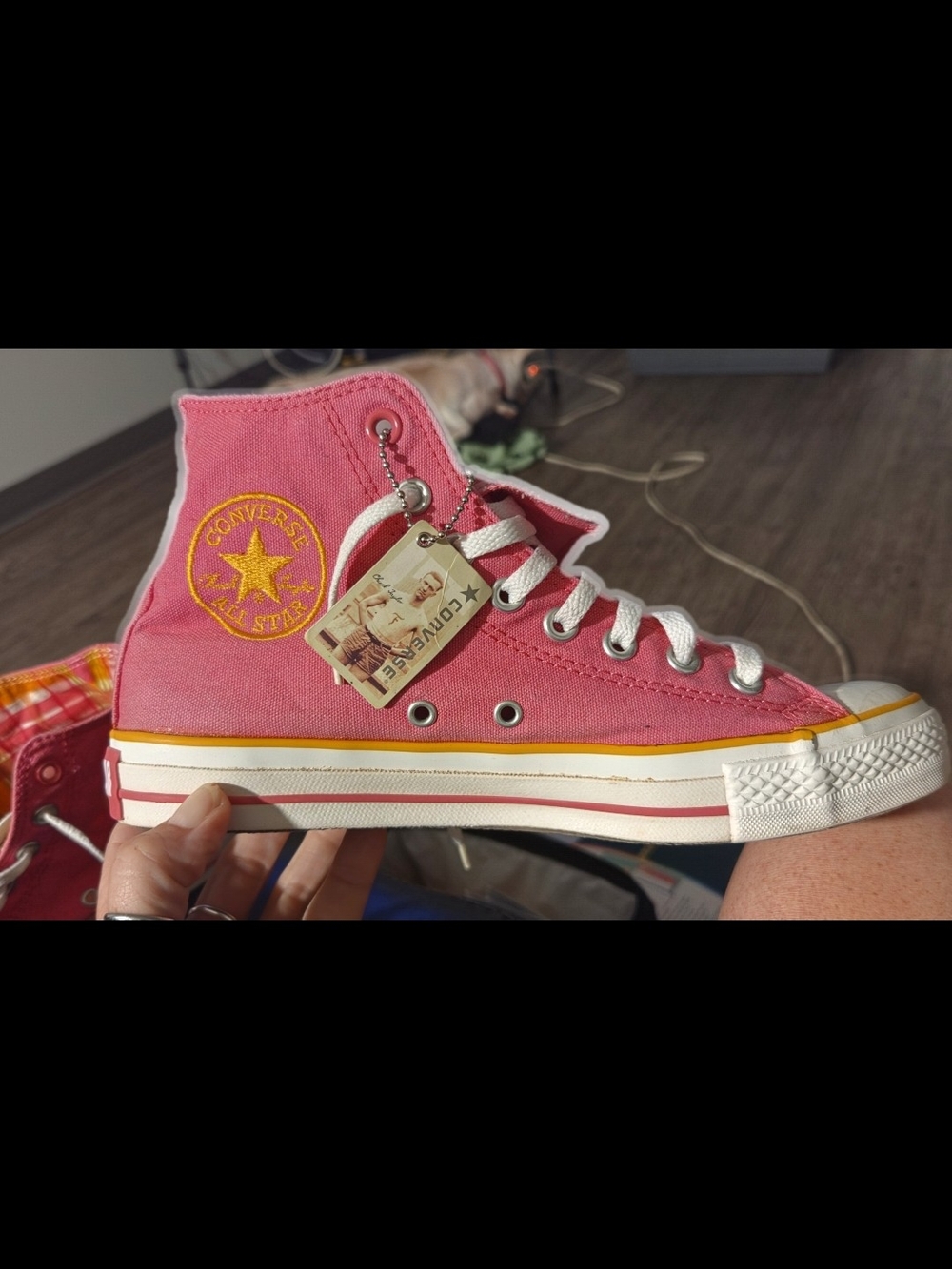 Converse  Chuck Taylor High Worn Twice Nobox. Sz 8mens/womens Sz 10